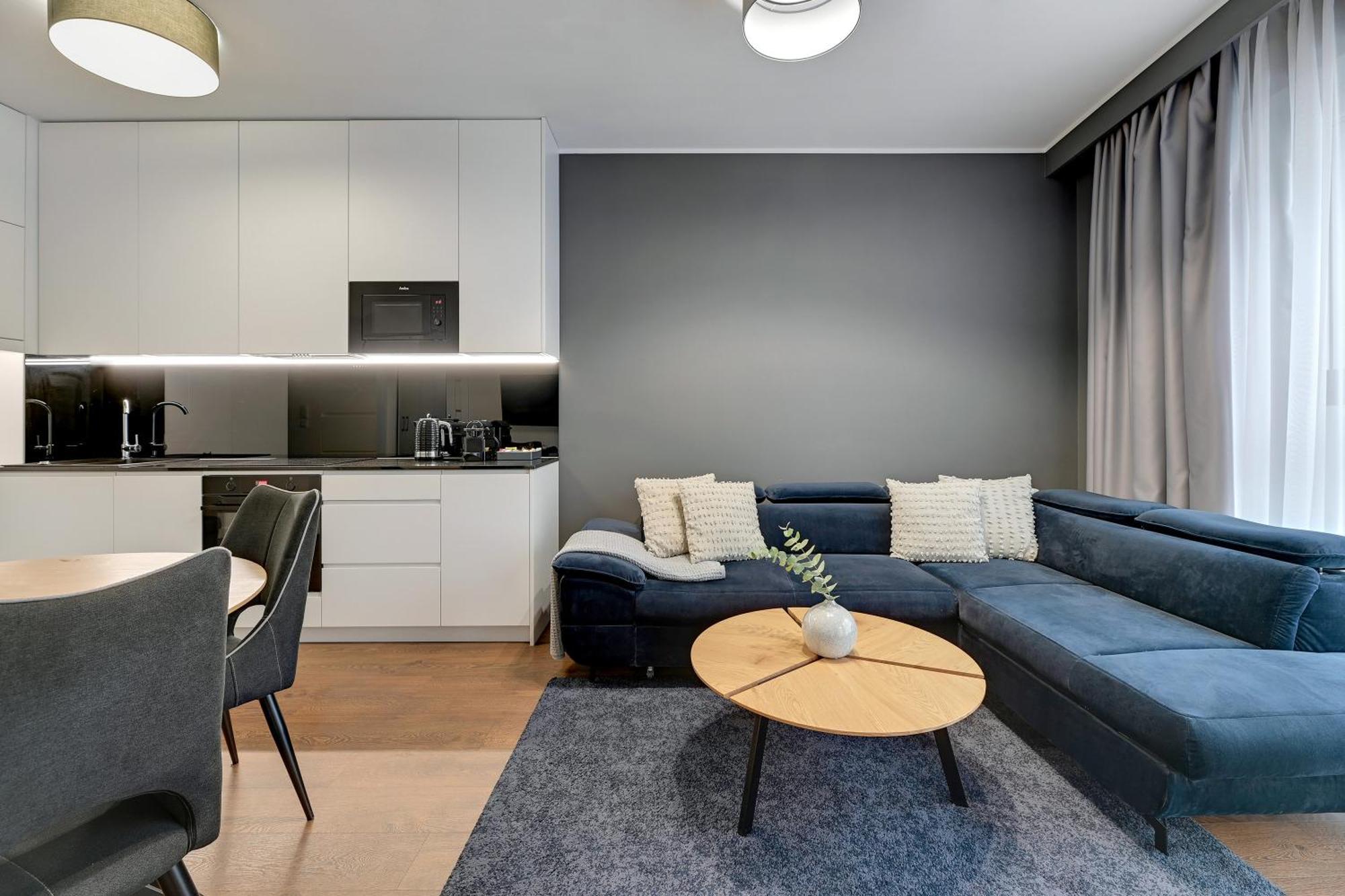 Granaria Deluxe & Riverside By Downtown Apartmán
