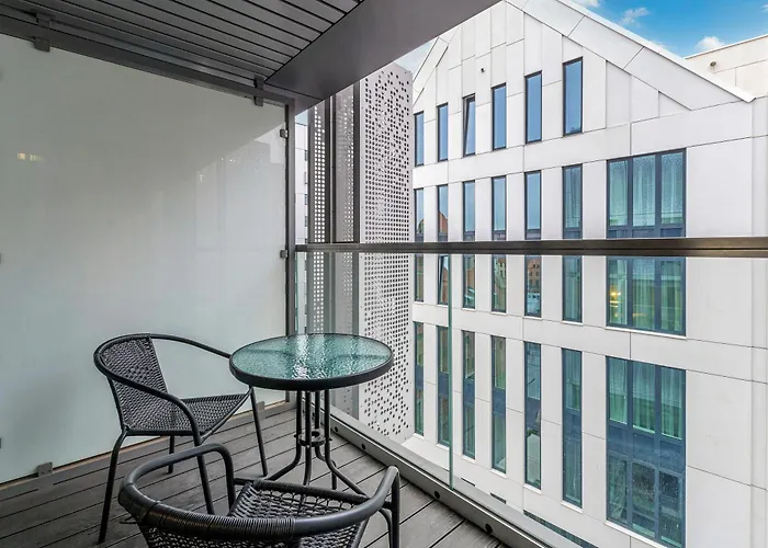 Granaria Deluxe & Riverside By Downtown Apartments