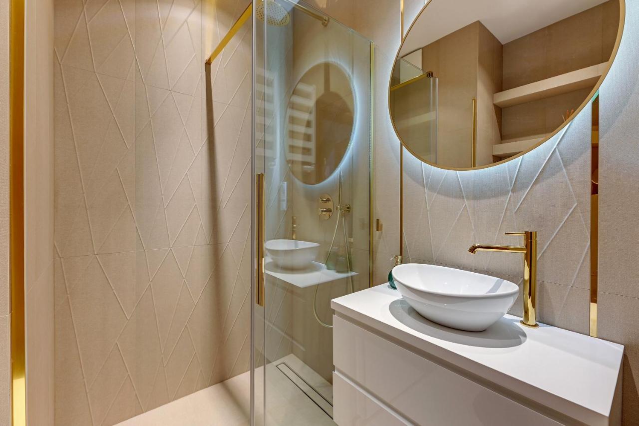 Apartment Granaria Deluxe & Riverside By Downtown