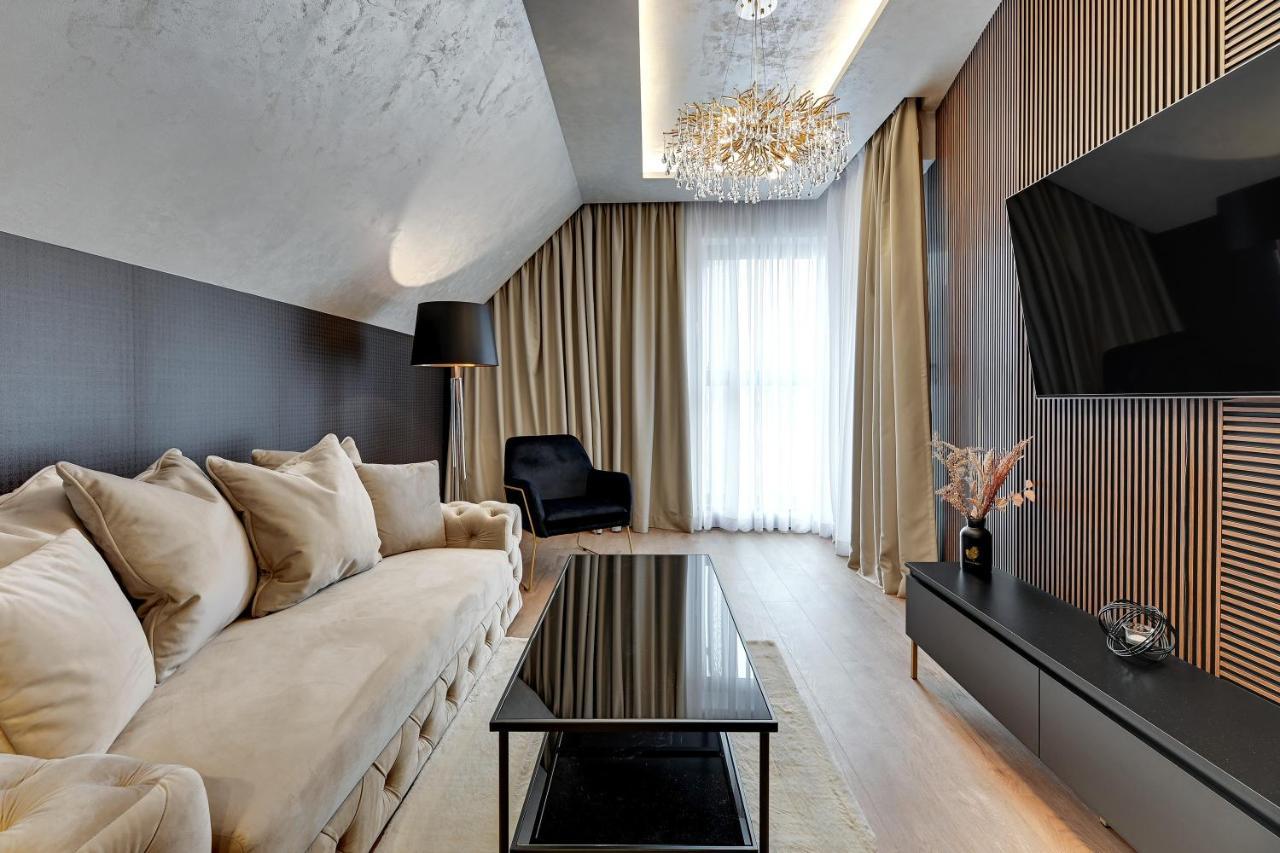 Granaria Deluxe & Riverside By Downtown Apartment *