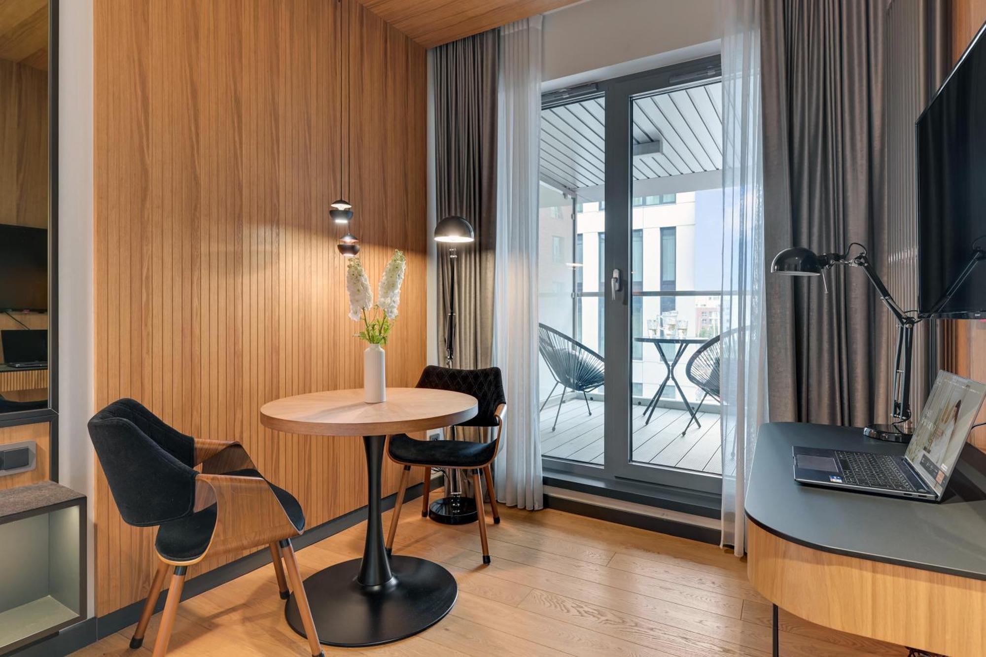 Granaria Deluxe & Riverside By Downtown Apartamento *